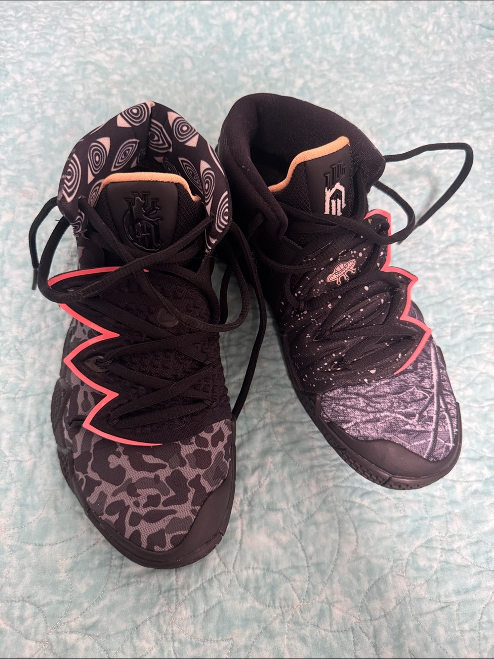 Kybrid S2 sneakers- Big kid size or smaller women’s